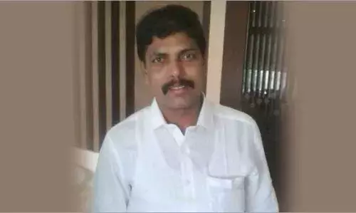 Editorial: ఎల్లారెడ్డి ఎమ్మెల్యే జాజుల సురేందర్ సీటు గల్లంతేనా..? Editorial: ఎల్లారెడ్డి ఎమ్మెల్యే జాజుల సురేందర్ సీటు గల్లంతేనా..?