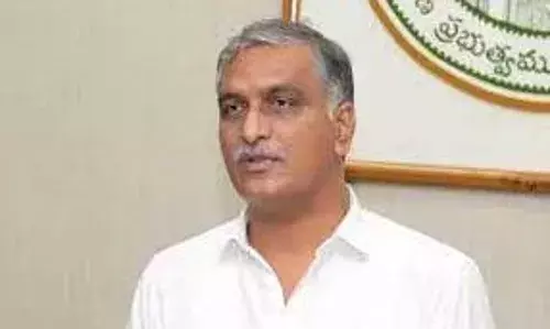 Harish Rao: కావలనే సర్జరీలు చేసే డాక్టర్లకు కఠిన చర్యలు తప్పవు Harish Rao: కావలనే సర్జరీలు చేసే డాక్టర్లకు కఠిన చర్యలు తప్పవు