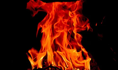 Crime News: మార్కుల జాబితా ఇవ్వలేదని మాజీ విద్యార్థి కాలేజీ ప్రిన్సిపల్‌పై..