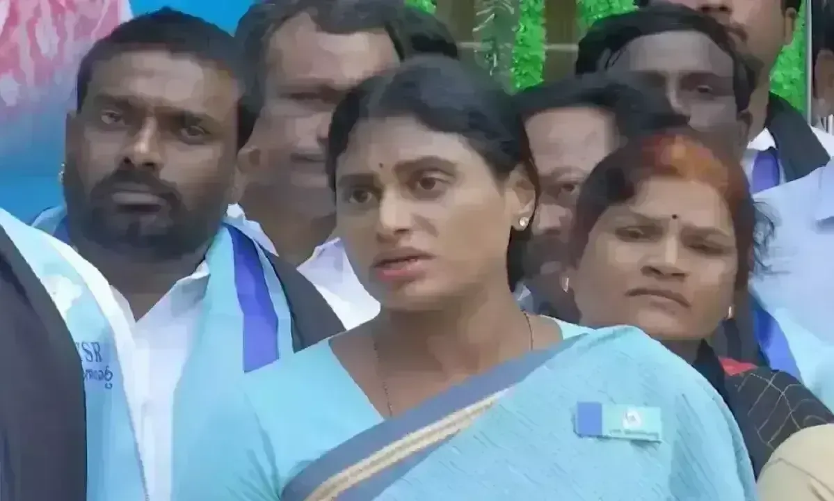 TS: ఎమ్మెల్యే శంకర్ నాయక్ పై మహిళా కమిషన్కు షర్మిల ఫిర్యాదు TS: ఎమ్మెల్యే శంకర్ నాయక్ పై మహిళా కమిషన్కు షర్మిల ఫిర్యాదు