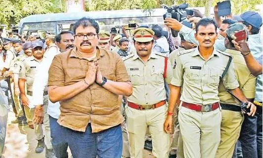 Andhra Pradesh : గన్నవరం సబ్జైలుకు పట్టాభి Andhra Pradesh : గన్నవరం సబ్జైలుకు పట్టాభి