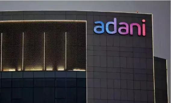 Adani : భారీగా అదానీ షేర్ల పతనం Adani : భారీగా అదానీ షేర్ల పతనం