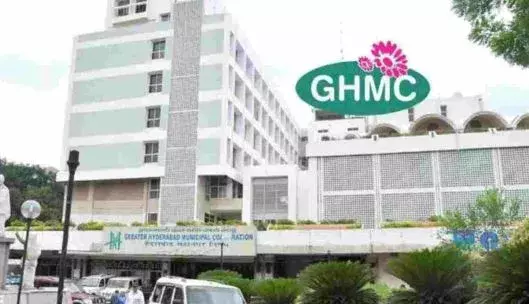 GHMC : వీధి కుక్కలపై... ఒక్క రోజులోనే 2 వేలకు పైగా ఫిర్యాదులు GHMC : వీధి కుక్కలపై... ఒక్క రోజులోనే 2 వేలకు పైగా ఫిర్యాదులు