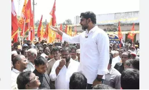 Yuvagalam : డాక్టర్లపై లోకేష్ ప్రశంసల జల్లు