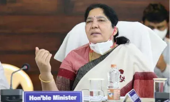 Medico Suicide Attempt : ప్రీతీని పరామర్శించిన మంత్రి సత్యవతి రాథోడ్