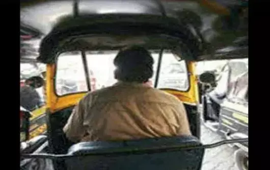 Yuvagalam : ఆటో కొనిచ్చిన నారా లోకేష్ Yuvagalam : ఆటో కొనిచ్చిన నారా లోకేష్