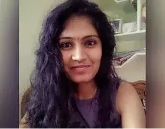 Medico Preethi : స్వగ్రామానికి ప్రీతి డెడ్ బాడీ, నేడే అంత్యక్రియలు Medico Preethi : స్వగ్రామానికి ప్రీతి డెడ్ బాడీ, నేడే అంత్యక్రియలు