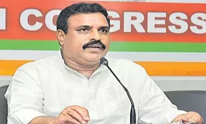 TS: ప్రీతి మృతికి మతం రంగు పులిమి బండి రాజకీయం చేస్తున్నారు TS: ప్రీతి మృతికి మతం రంగు పులిమి బండి రాజకీయం చేస్తున్నారు