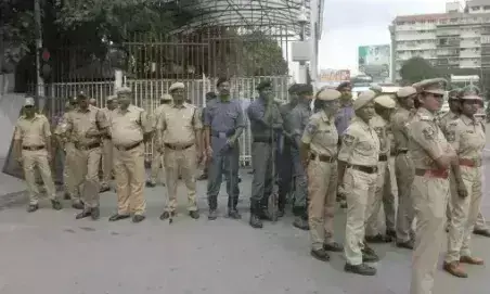 TS: మహిళా కాంగ్రెస్ ఆధ్వర్యంలో ప్రగతి భవన్ ముట్టడి TS: మహిళా కాంగ్రెస్ ఆధ్వర్యంలో ప్రగతి భవన్ ముట్టడి