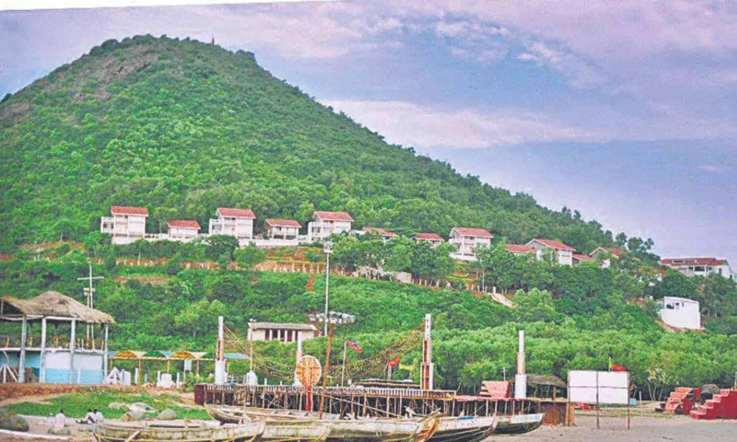 రుషికొండ నిర్మాణాలకు జీవీఎంసీ ప్రణాళిక మంజూరు రుషికొండ నిర్మాణాలకు జీవీఎంసీ ప్రణాళిక మంజూరు