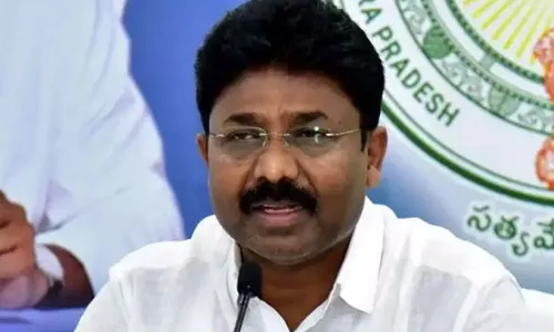Andhra Pradesh: ఏపీ రాజధానిపై మంత్రి ఆదిమూలపు సురేష్ మళ్లీ టంగ్ స్లిప్