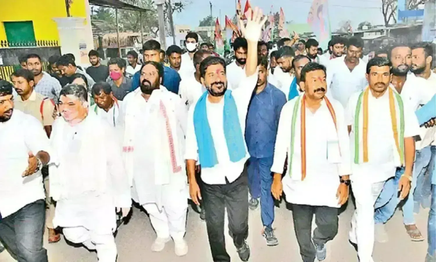 Telangana: సిరిసిల్లలో రేవంత్ హాత్ సే హాత్ Telangana: సిరిసిల్లలో రేవంత్ హాత్ సే హాత్