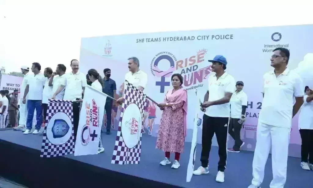 Womens Day 2023: ఉమెన్స్ డే సందర్భంగా నెక్లెస్రోడ్లో 5కే, 2కే రన్ Womens Day 2023: ఉమెన్స్ డే సందర్భంగా నెక్లెస్రోడ్లో 5కే, 2కే రన్