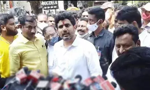 Yuvagalam: జగన్ సర్కార్పై నారా లోకేష్ ఫైర్ Yuvagalam: జగన్ సర్కార్పై నారా లోకేష్ ఫైర్