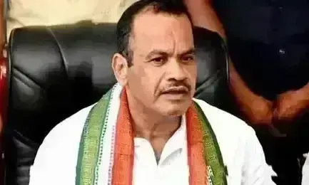 Telangana: ఎంపీ కోమటిరెడ్డిపై కేసు Telangana: ఎంపీ కోమటిరెడ్డిపై కేసు