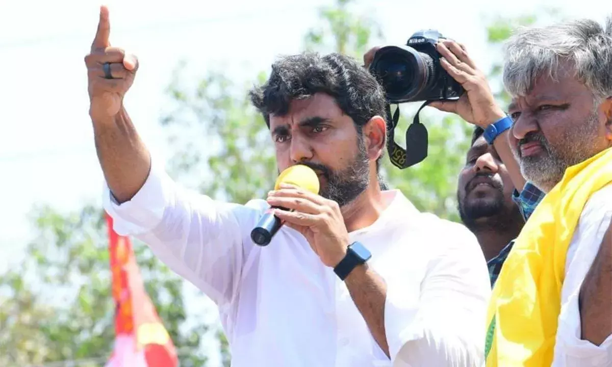 Yuvagalam: అధైర్య పడొద్దు రాబోయేది టీడీపీనే..