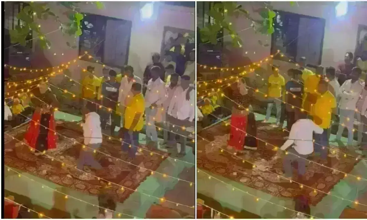 Hubili: నర్తకిపై చిల్లరేసి అభాసుపాలయ్యాడు...