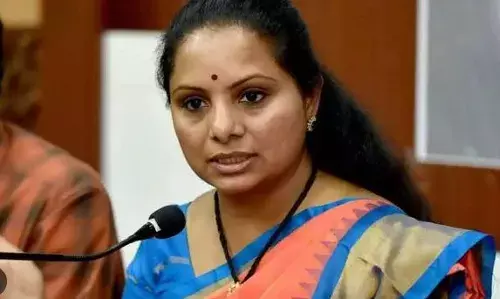 Liquor Scam : ఢిల్లీకి బయలుదేరిన ఎమ్మెల్సీ కవిత