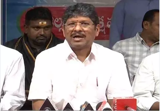 AP JAC : ఆయుధం మా చేతుల్లోనే ఉంది : జేఏసీ చైర్మన్ బొప్పరాజు AP JAC : ఆయుధం మా చేతుల్లోనే ఉంది : జేఏసీ చైర్మన్ బొప్పరాజు