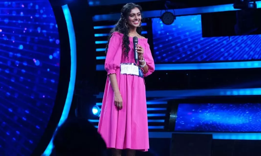 Indian Idol Telugu: పదనిసలే ఆరో ప్రాణం అంటోన్న డాక్టరమ్మ Indian Idol Telugu: పదనిసలే ఆరో ప్రాణం అంటోన్న డాక్టరమ్మ
