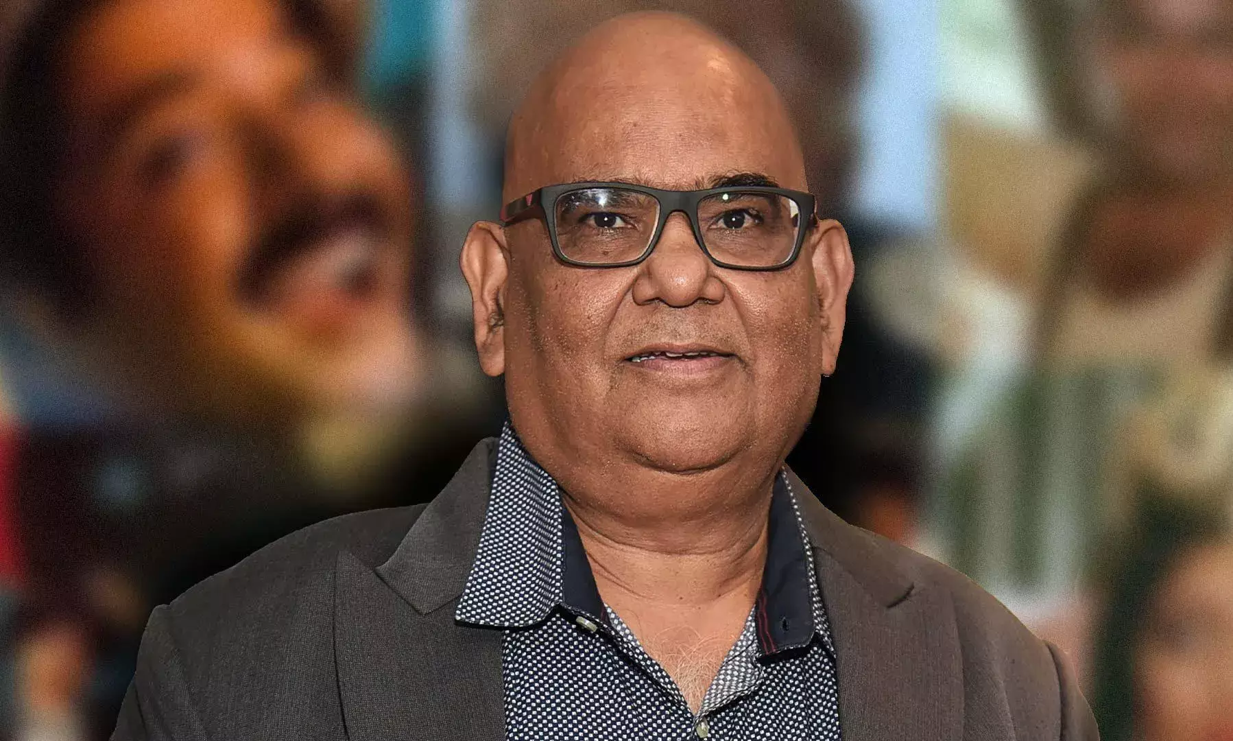 Satish Kaushik Death Mystery: ఆ డైరెక్టర్ ను మా ఆయనే చంపేశారు...! Satish Kaushik Death Mystery: ఆ డైరెక్టర్ ను మా ఆయనే చంపేశారు...!
