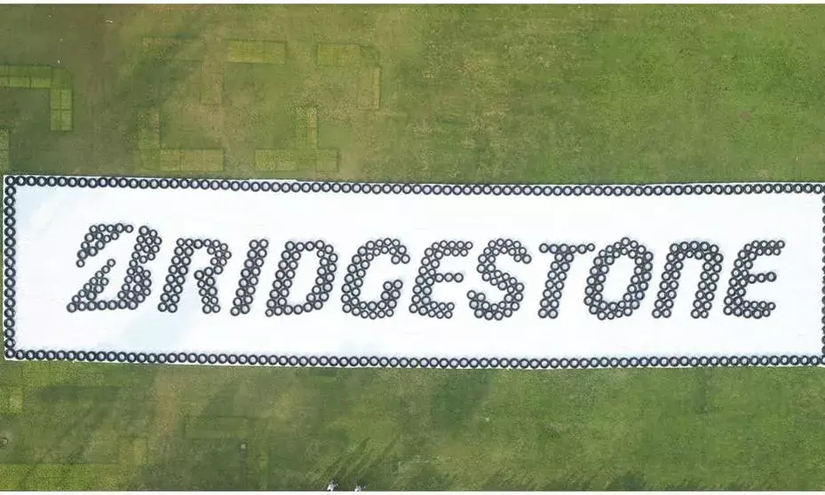 Bridgestone India World Record: 565 టైర్లతో అతిపెద్ద లోగో Bridgestone India World Record: 565 టైర్లతో అతిపెద్ద లోగో