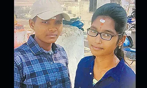 Crime News: ఇద్దరమ్మాయిల ప్రేమ.. మధ్యలో మరొకరు ఎంట్రీ ఇవ్వడంతో.. Crime News: ఇద్దరమ్మాయిల ప్రేమ.. మధ్యలో మరొకరు ఎంట్రీ ఇవ్వడంతో..