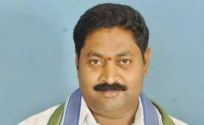 Simhachalam:  వైఎస్సార్‌ సీపీ నేత హఠాన్మరణం..