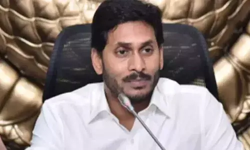 పట్టబద్రుడు చెప్తున్న పాఠం - జగన్ కు గుణపాఠం