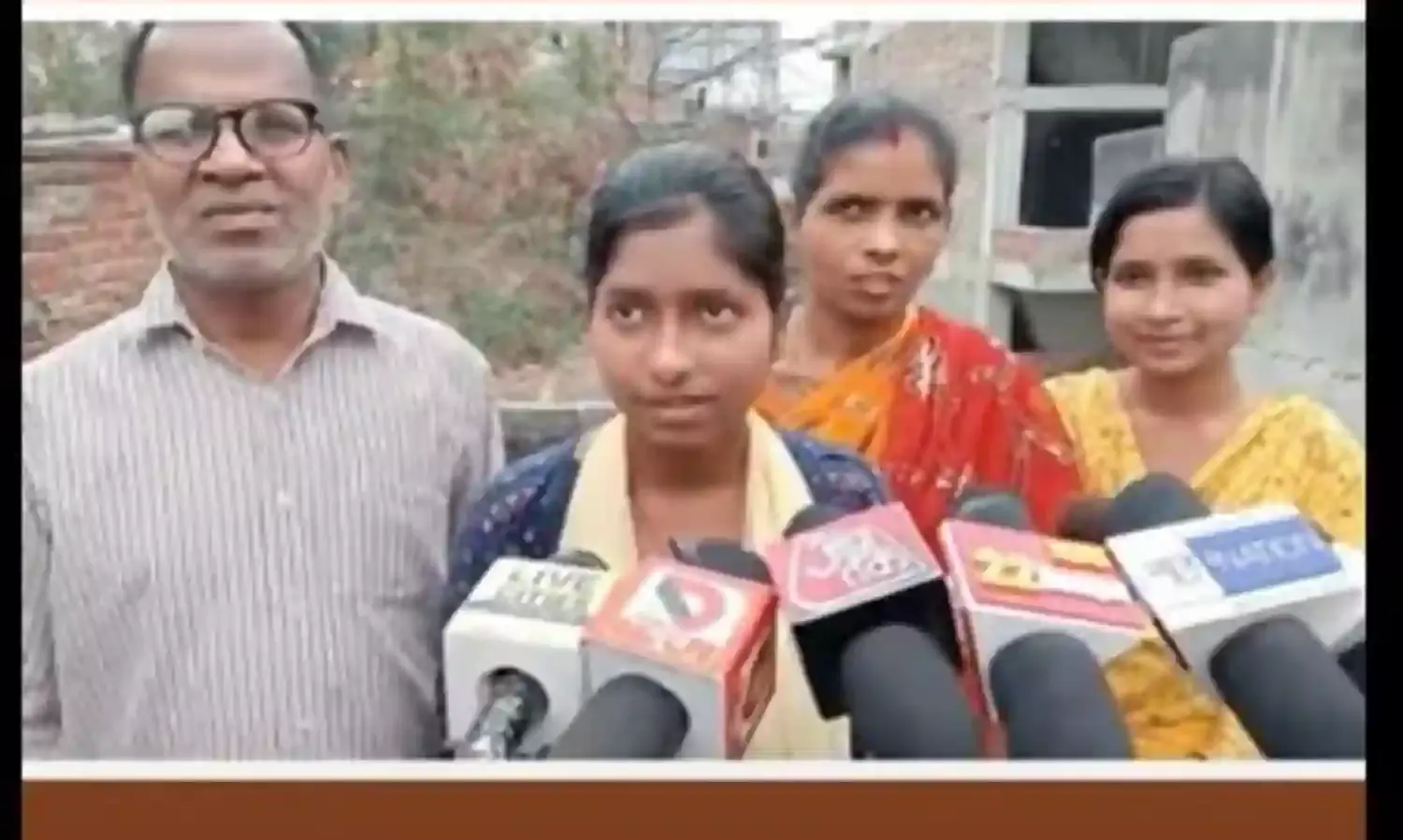 Bihar : పిండి మిల్లు యజమాని కుమార్తె స్టేట్ టాపర్