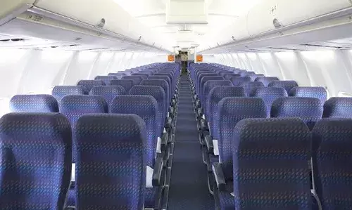 Dubai : విమానంలో దావత్.. ఆపై అరెస్ట్