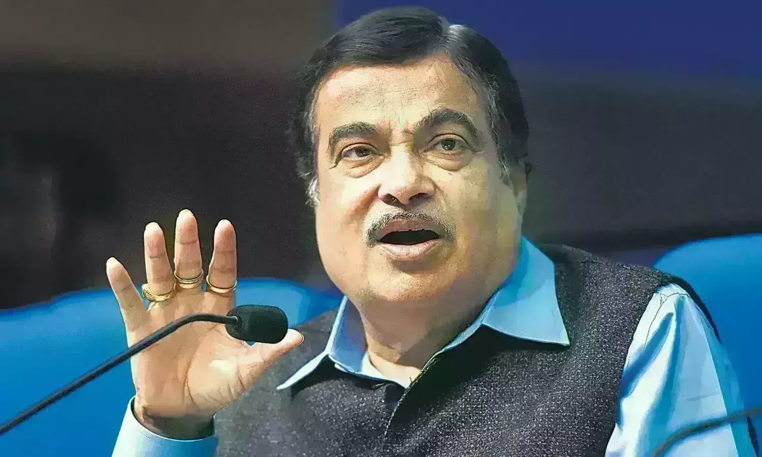 6 నెలల్లో టోల్‌ ప్లాజాలు ఉండవు..అంతా జీపీఎస్‌ సిస్టమే