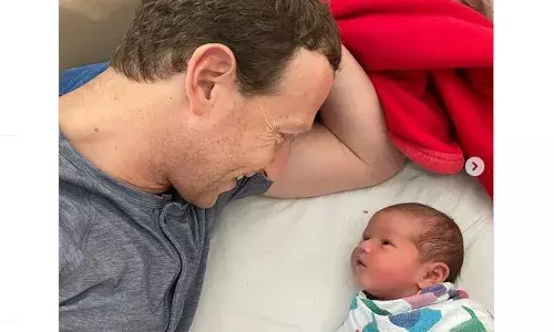 International : మూడవ బిడ్డకు జన్మనిచ్చిన జూకర్ బర్గ్