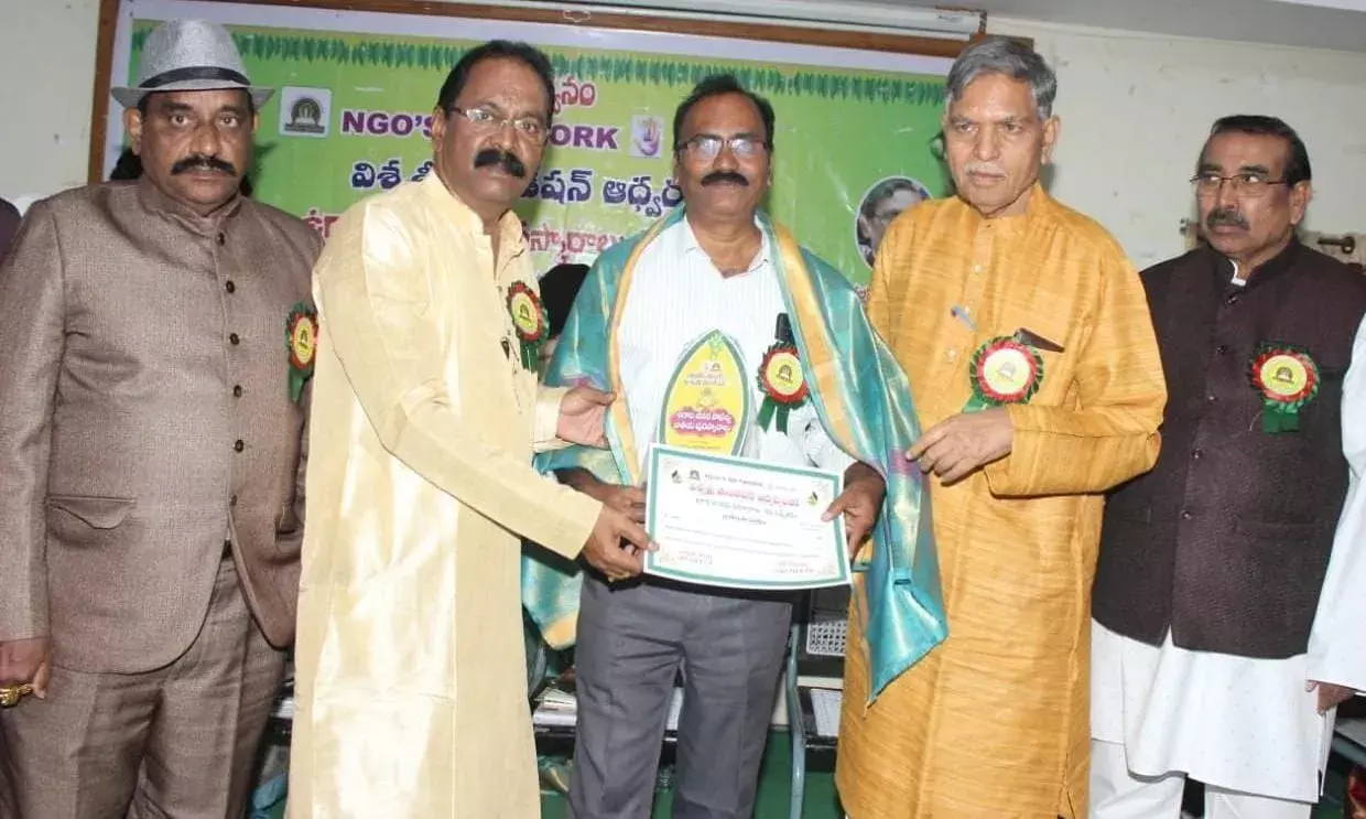 Entertainment: విలేఖరికి ఉగాది పురస్కారం