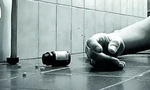 గుడికి రానివ్వడంలేదని మనస్థాపంతో పురుగుల మందు తాగాడు గుడికి రానివ్వడంలేదని మనస్థాపంతో పురుగుల మందు తాగాడు