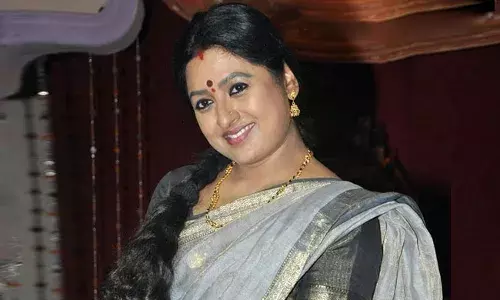 Actress Sana: ఇంటిమేట్ సీన్స్లో సన.. ఇకపై ఇలాంటి పాత్రలు వస్తే.. Actress Sana: ఇంటిమేట్ సీన్స్లో సన.. ఇకపై ఇలాంటి పాత్రలు వస్తే..