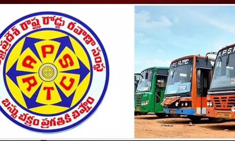 APSRTC: డర్టీ డ్రైవర్కు దేహశుద్ధి APSRTC: డర్టీ డ్రైవర్కు దేహశుద్ధి
