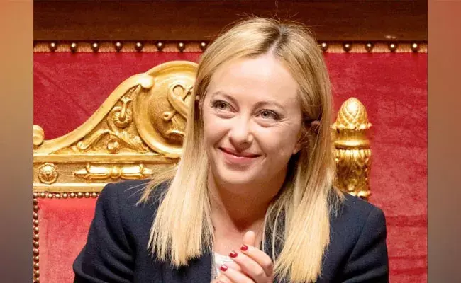 Italy: ఆ దేశంలో ఇంగ్లీష్ మాట్లాడితే ఫైన్..