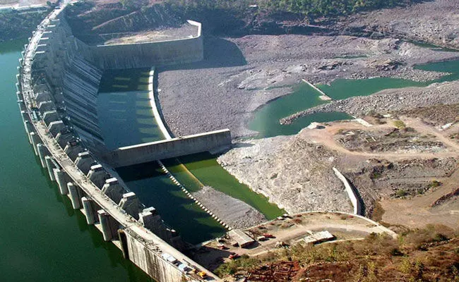 Polavaram: పోలవరం ప్రాజెక్టు ఆలస్యానికి కుంటి సాకులు చెబుతున్న జగన్ సర్కార్ Polavaram: పోలవరం ప్రాజెక్టు ఆలస్యానికి కుంటి సాకులు చెబుతున్న జగన్ సర్కార్