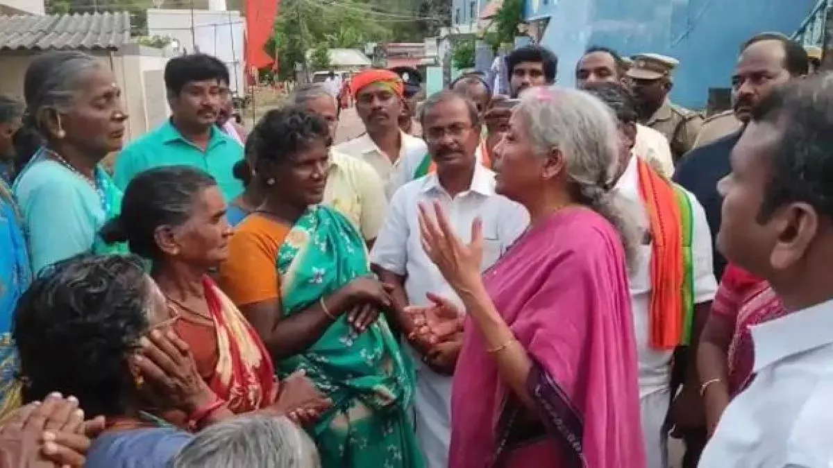 Kerala : నిర్మలమ్మకు వంట గ్యాస్ సెగ Kerala : నిర్మలమ్మకు వంట గ్యాస్ సెగ