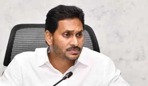 AP : జగన్ వెనక్కి తగ్గారంటున్న పార్టీ శ్రేణులు, ఏపీ ప్రజలు..!