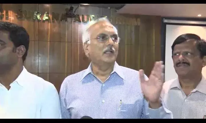 ఛార్టర్డ్ అకౌంటెంట్లను తప్పుడు కేసులతో వేధిస్తున్నారు: మురళీకృష్ణ ఛార్టర్డ్ అకౌంటెంట్లను తప్పుడు కేసులతో వేధిస్తున్నారు: మురళీకృష్ణ
