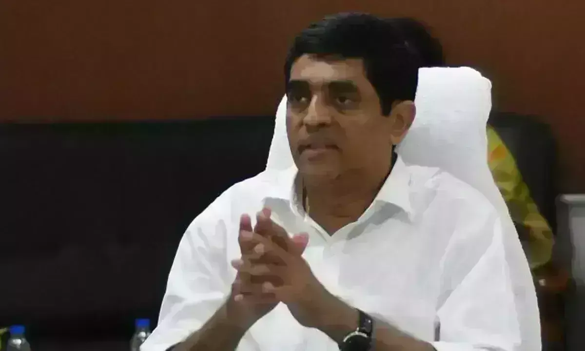 మంత్రి బుగ్గన పీఏలమంటూ దౌర్జన్యం మంత్రి బుగ్గన పీఏలమంటూ దౌర్జన్యం