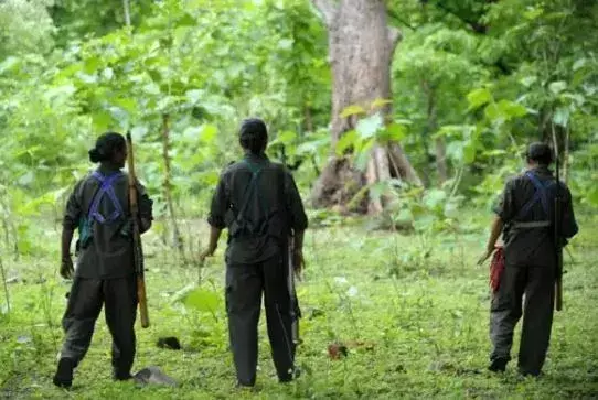 Maoist : మావోయిస్టు క్యాంపులపై వైమానిక దాడులు