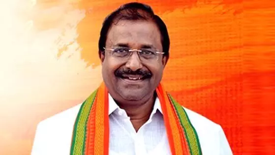 AP : జగన్ ప్రభుత్వంపై సోము వీర్రాజు ఫిర్యాదు AP : జగన్ ప్రభుత్వంపై సోము వీర్రాజు ఫిర్యాదు