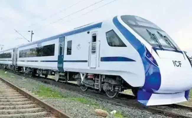 Vande Bharath: త్వరలో హైద్రాబాద్ నుంచి బెంగళూరుకు వందేభారత్.. Vande Bharath: త్వరలో హైద్రాబాద్ నుంచి బెంగళూరుకు వందేభారత్..