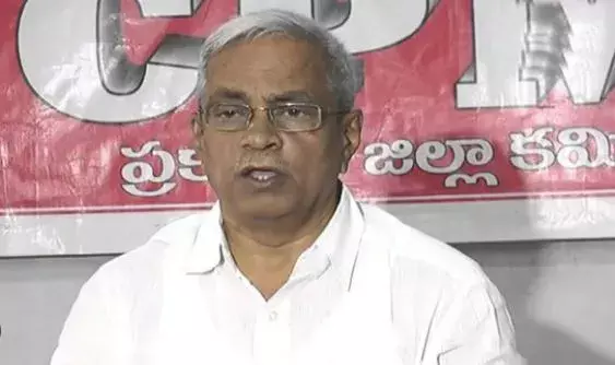 విశాఖ స్టీల్ ప్లాంట్ ప్రైవేటీకరణ జగన్కు పట్టదా : మధు విశాఖ స్టీల్ ప్లాంట్ ప్రైవేటీకరణ జగన్కు పట్టదా : మధు