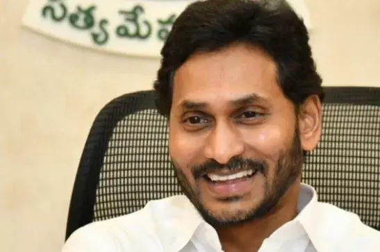 AP : సీఎం జగన్ పర్యటనలో సమస్తం బంద్..!