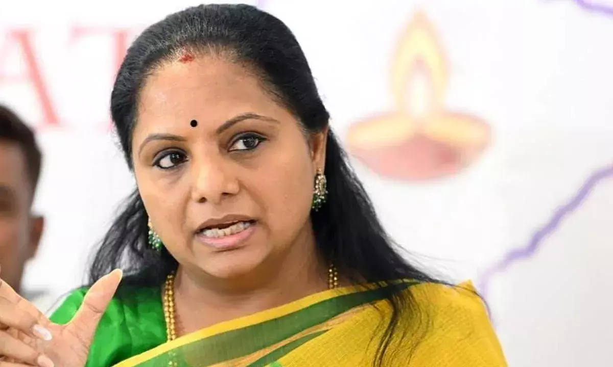 Kavitha Unwell: అక్కకి సుస్తీ అయిందిట Kavitha Unwell: అక్కకి సుస్తీ అయిందిట