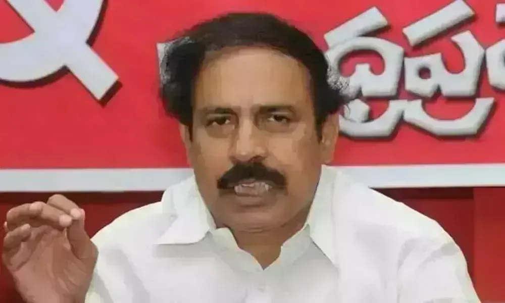 కేంద్ర, రాష్ట్ర ప్రభుత్వాలపై నిప్పులు చెరిగిన సీపీఐ రామకృష్ణ కేంద్ర, రాష్ట్ర ప్రభుత్వాలపై నిప్పులు చెరిగిన సీపీఐ రామకృష్ణ